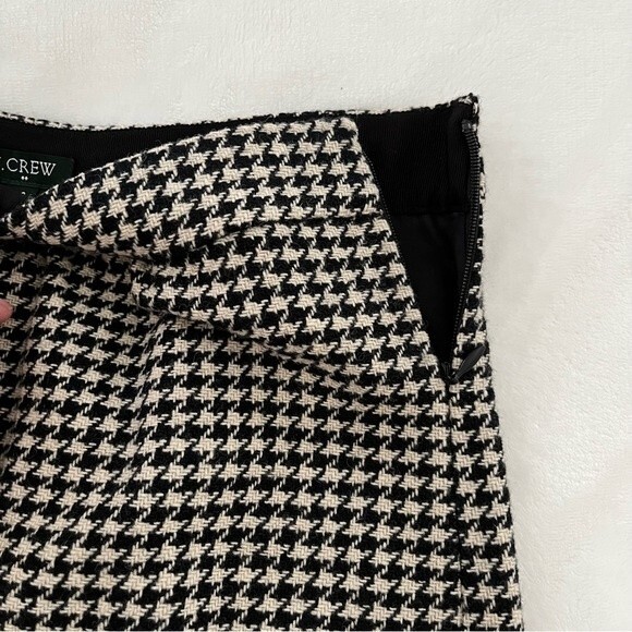 J. Crew Factory Black and White Wool Houndstooth, Faux Leather Mini Skirt, Sz 0 - Picture 6 of 9